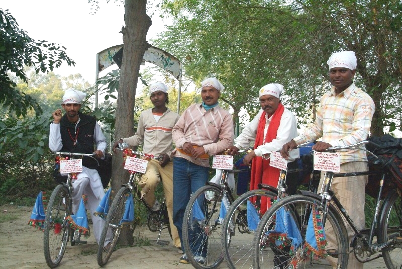 	Indien: Radfahrerverein in Punjab	