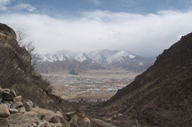 wandern in tibet 027 tal von lhasa.jpg