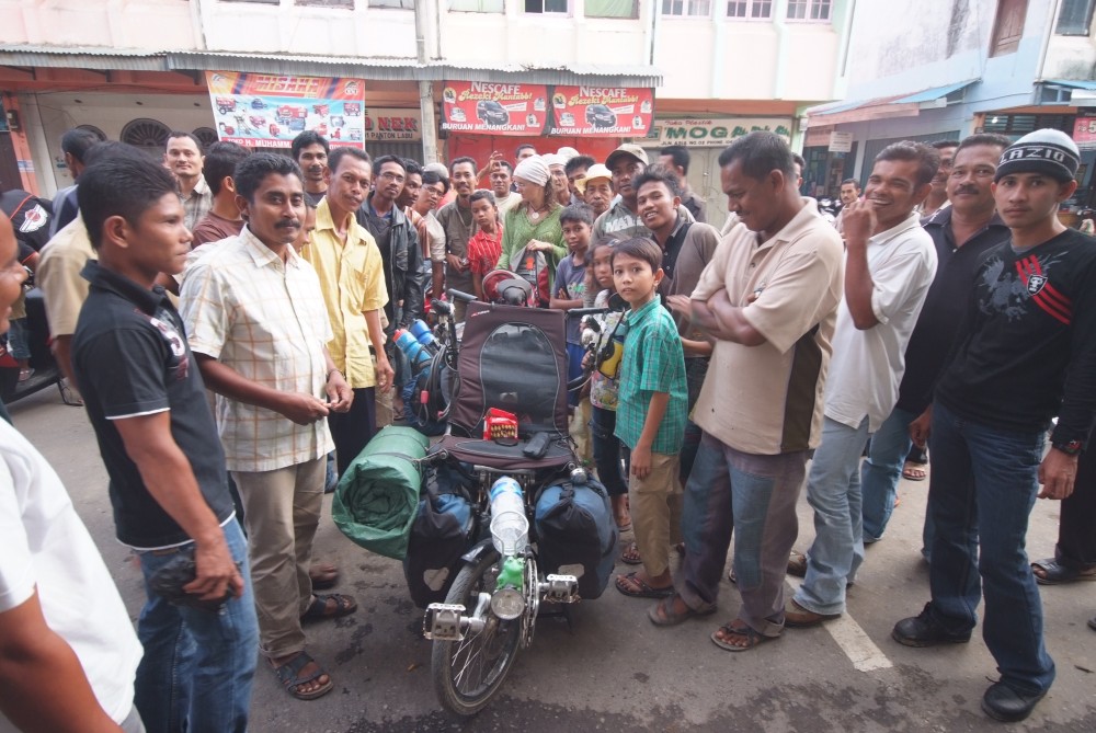 Sumatra Indonesien Hello Mister 019